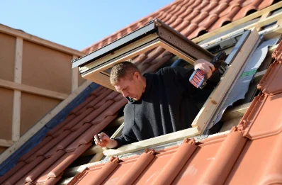 Pose de fenêtres de toit Velux à Sainte-Croix-de-Caderle